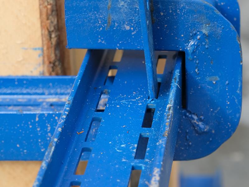 İnşaat Kolon Kelepçesi