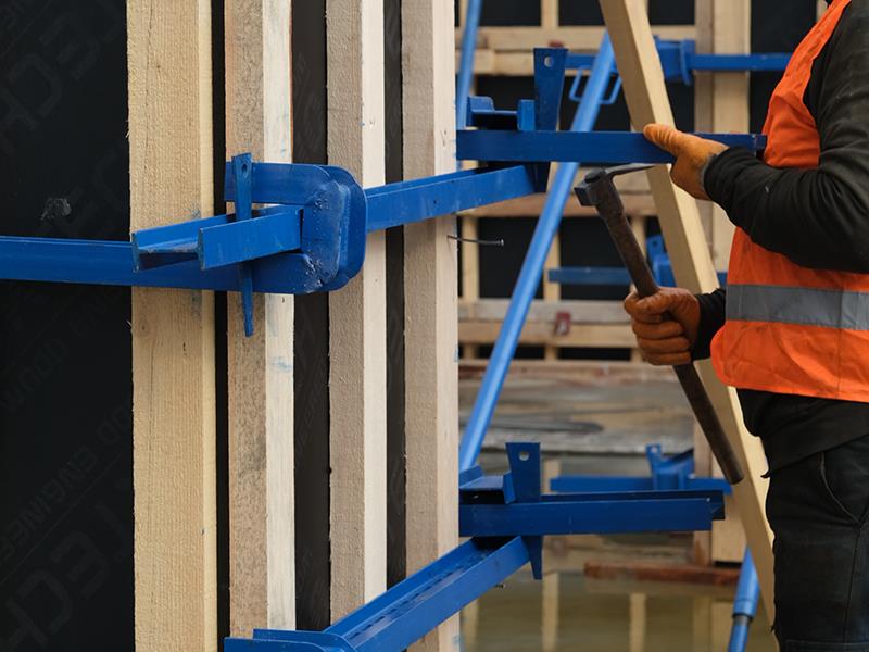 İnşaat Kolon Kelepçesi