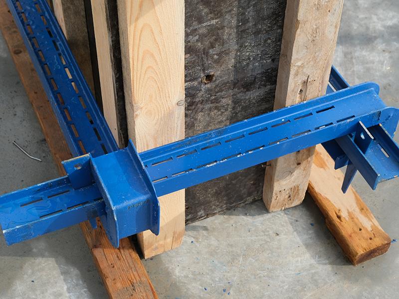 İnşaat Kolon Kelepçesi