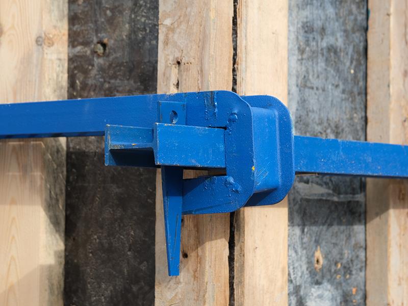 İnşaat Kolon Kelepçesi