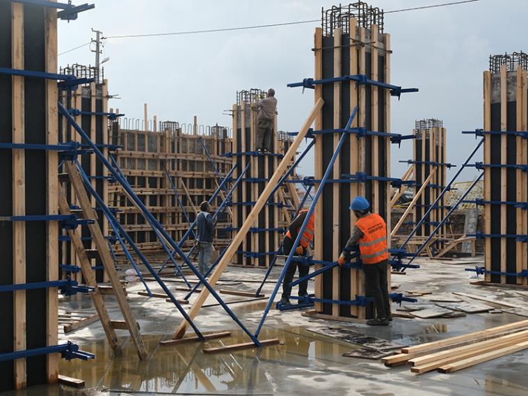 İnşaat Kolon Kelepçesi