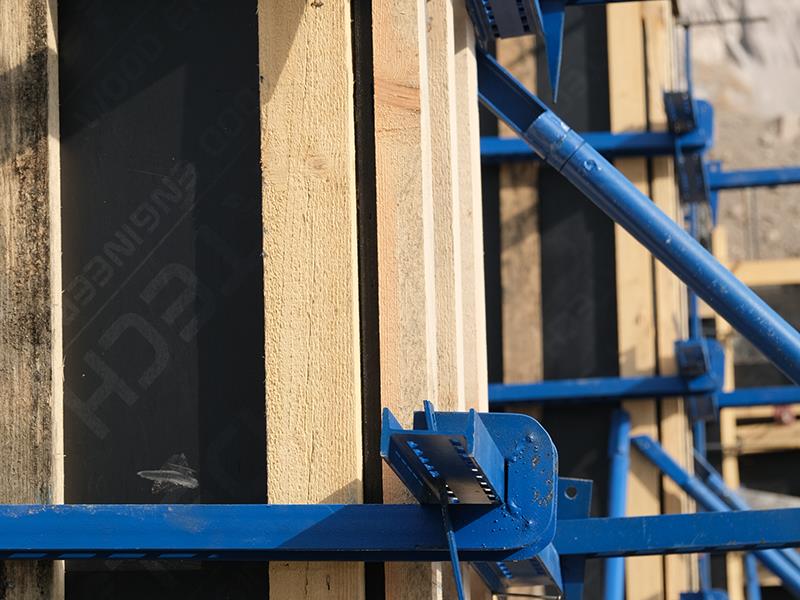 İnşaat Kolon Kelepçesi