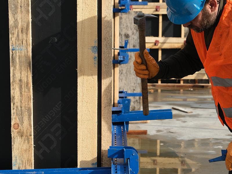 İnşaat Kolon Kelepçesi